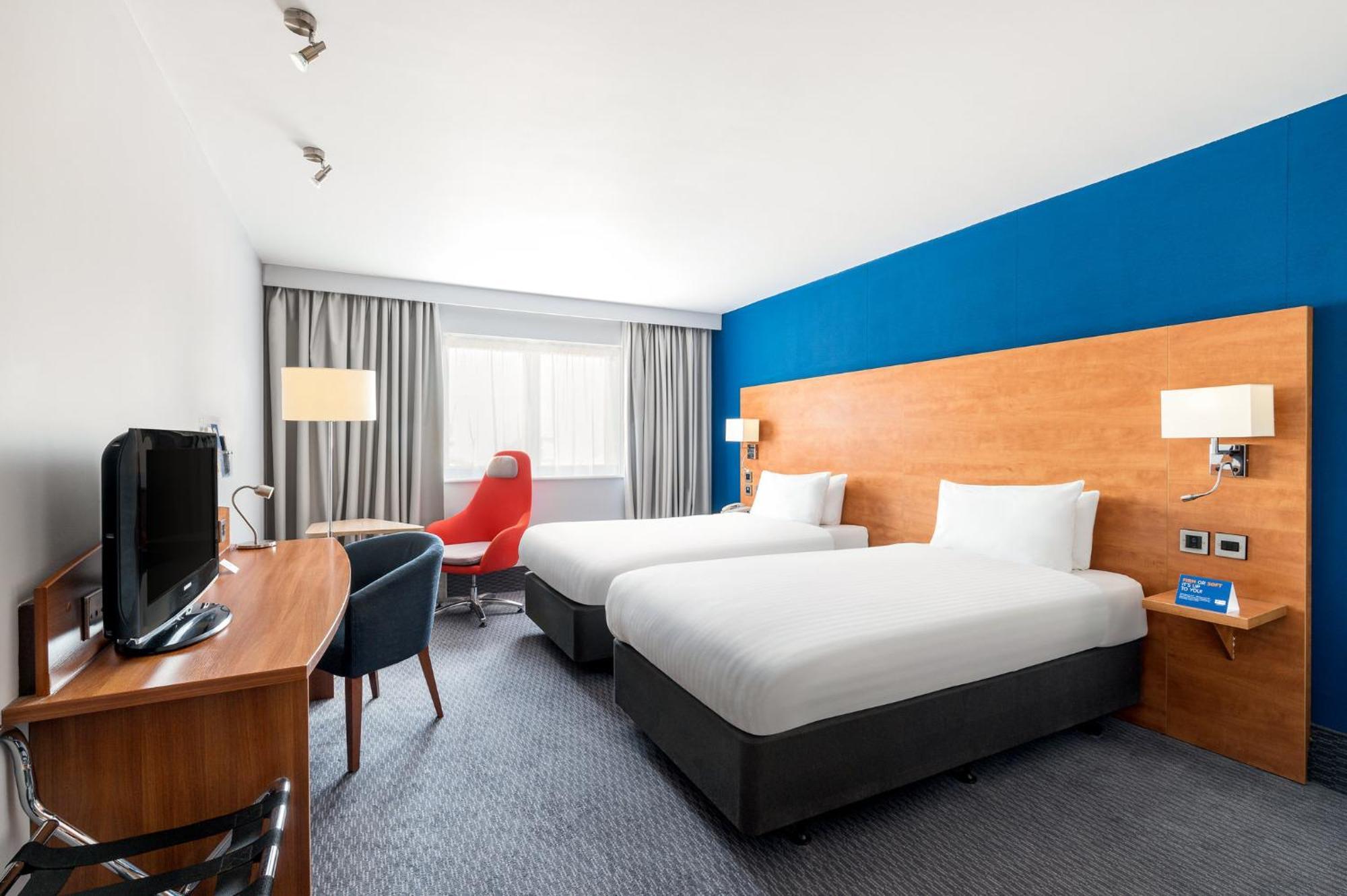 Holiday Inn Express Shrewsbury By Ihg Ngoại thất bức ảnh